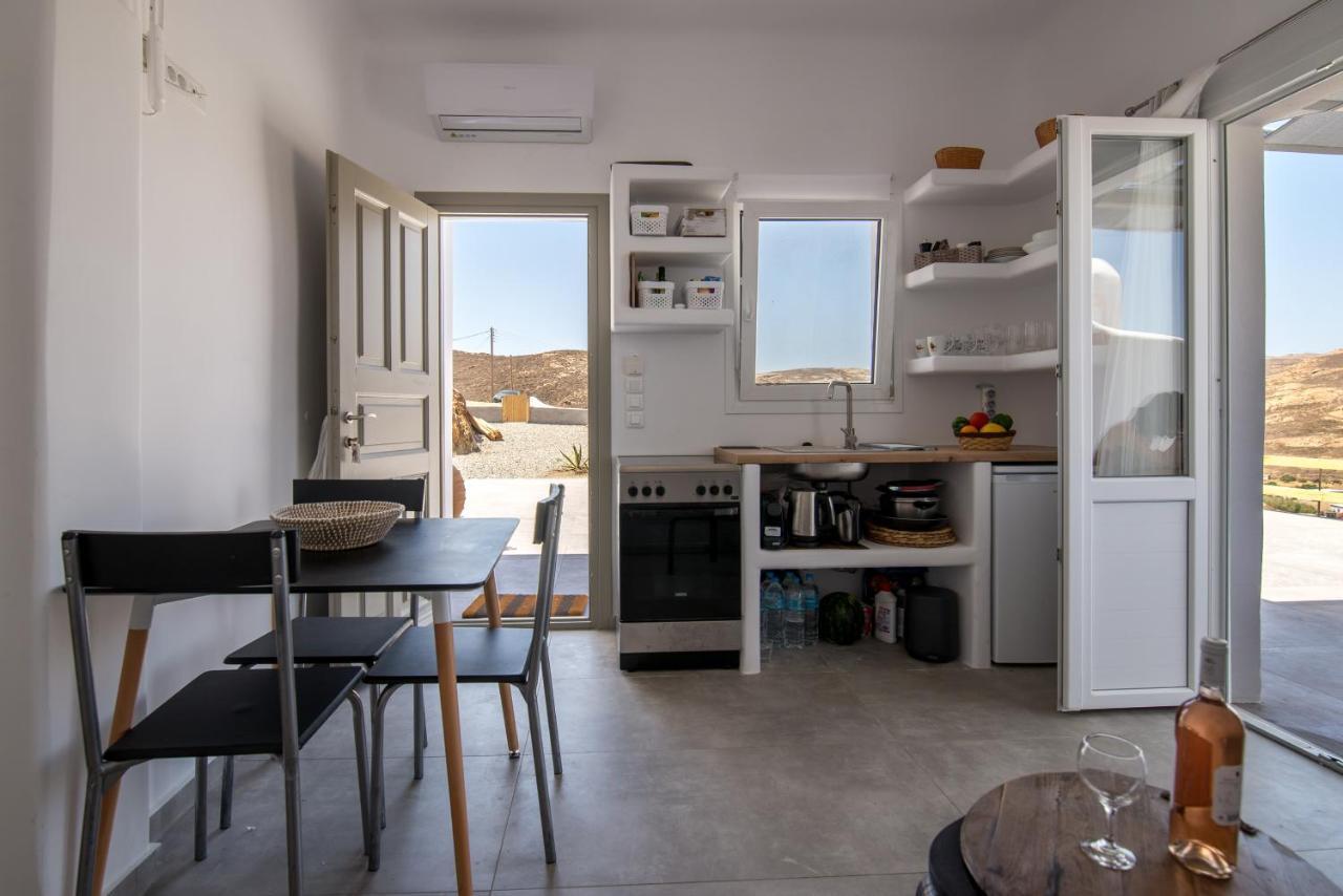 Miramare Suites Mykonos Merchia Beach Exterior photo