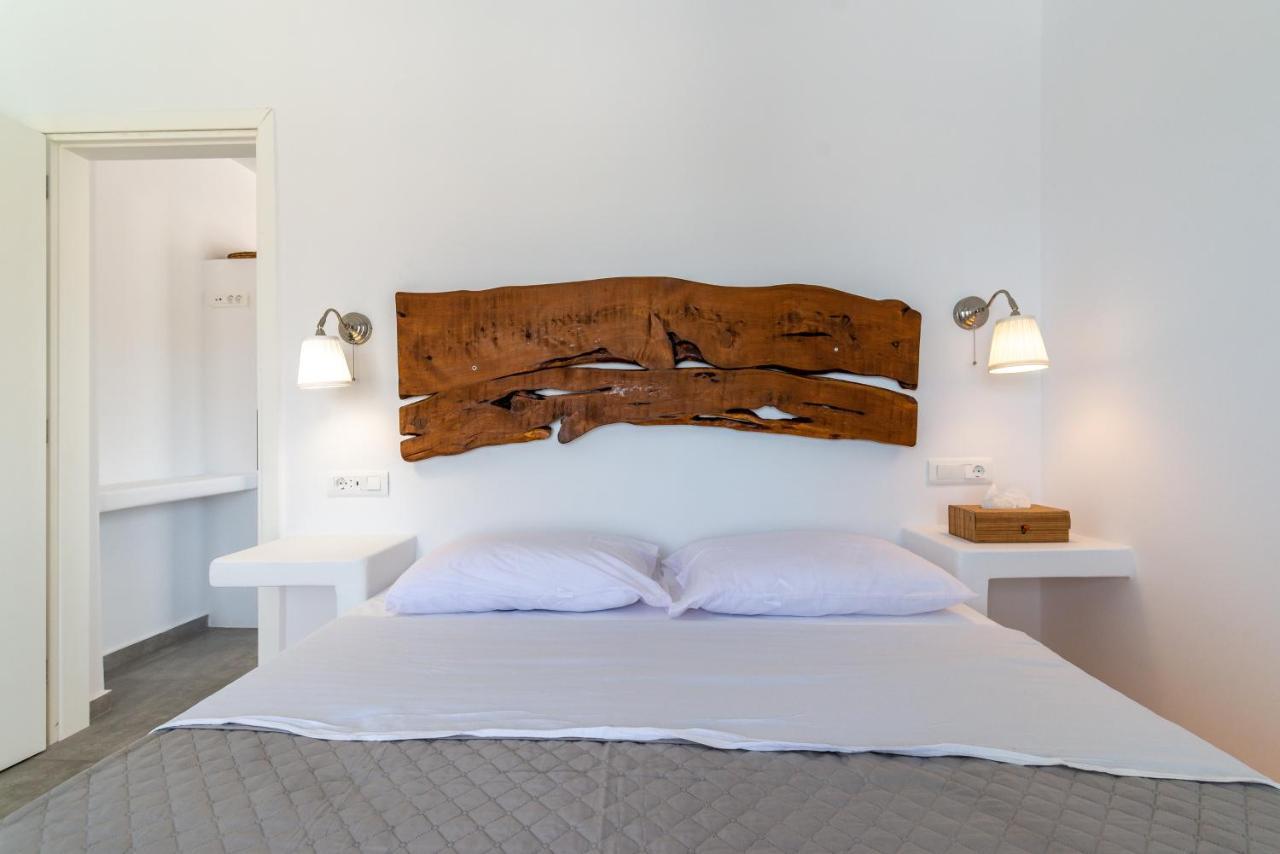 Miramare Suites Mykonos Merchia Beach Exterior photo
