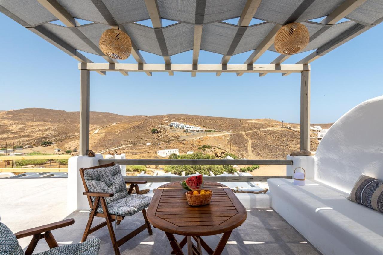 Miramare Suites Mykonos Merchia Beach Exterior photo