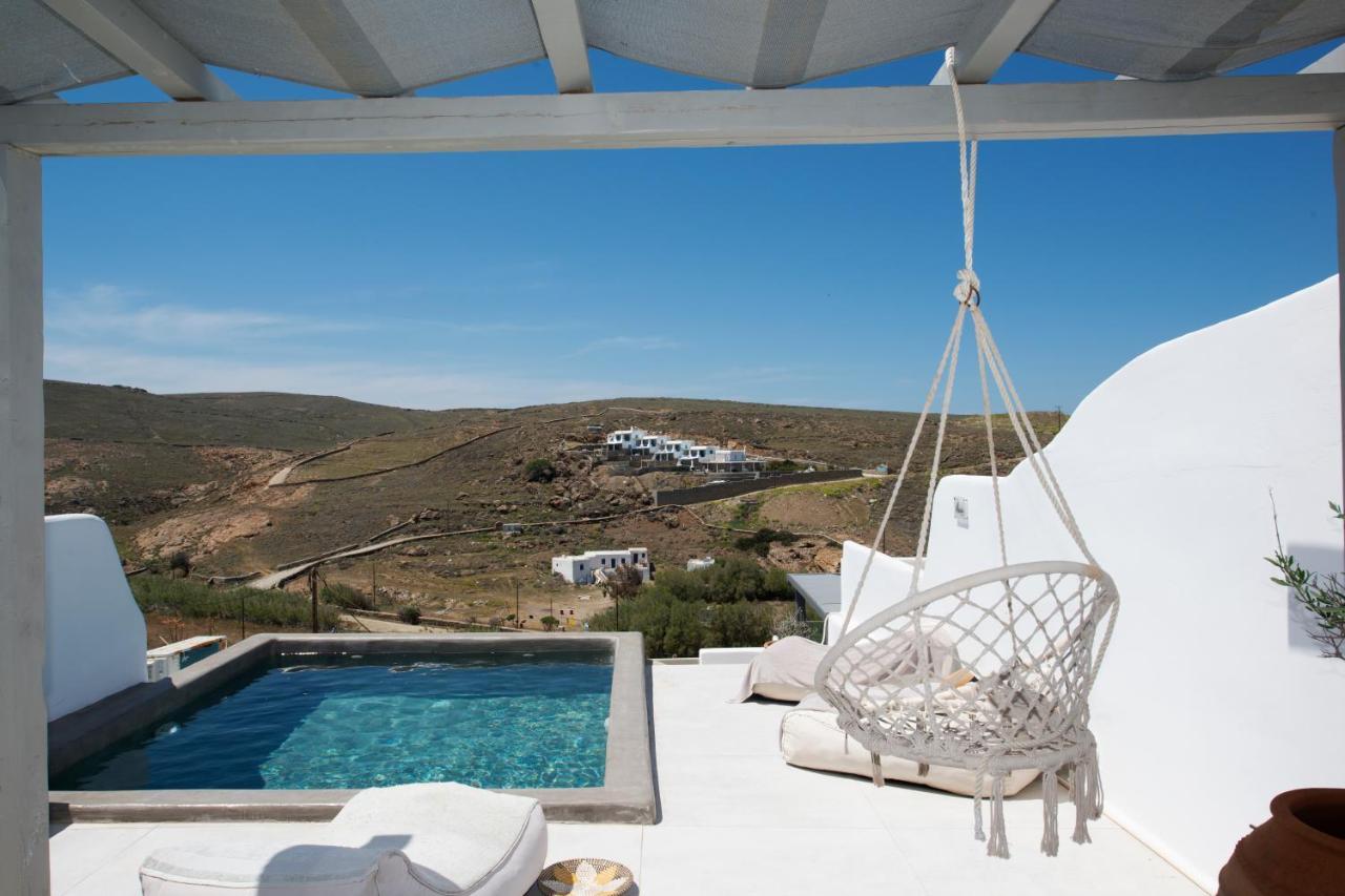 Miramare Suites Mykonos Merchia Beach Exterior photo