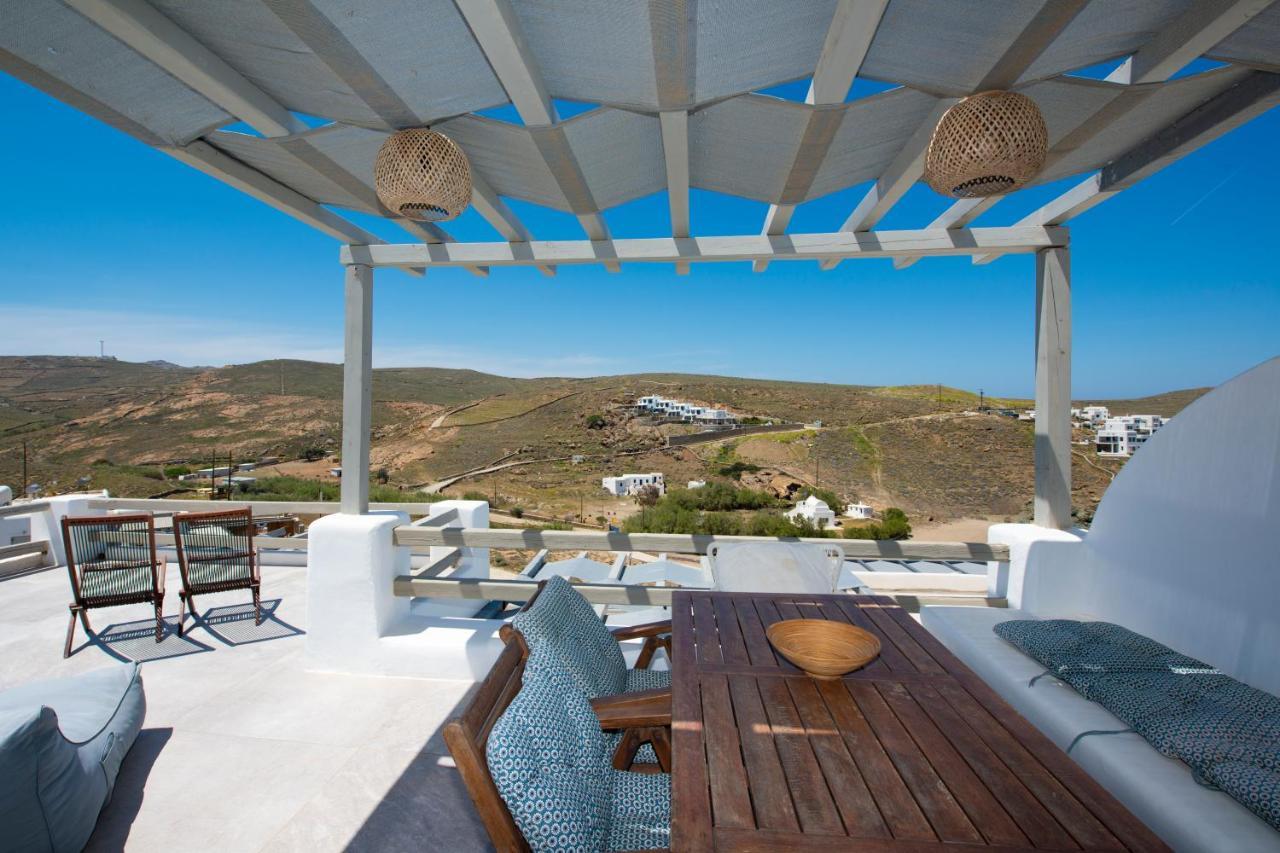 Miramare Suites Mykonos Merchia Beach Exterior photo
