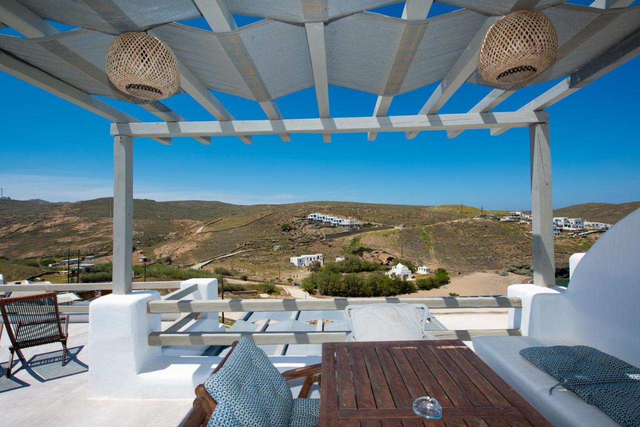 Miramare Suites Mykonos Merchia Beach Exterior photo