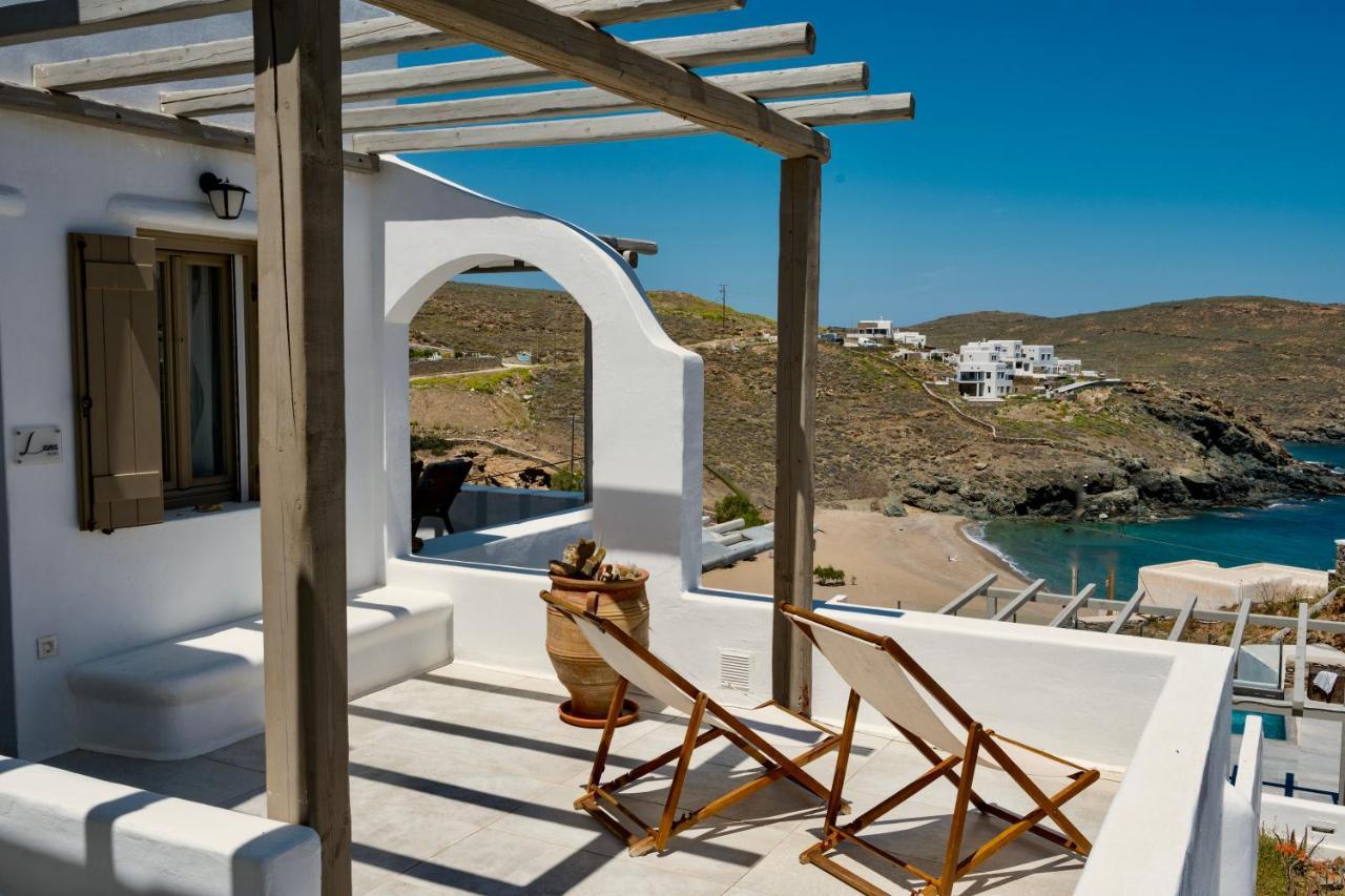 Miramare Suites Mykonos Merchia Beach Exterior photo